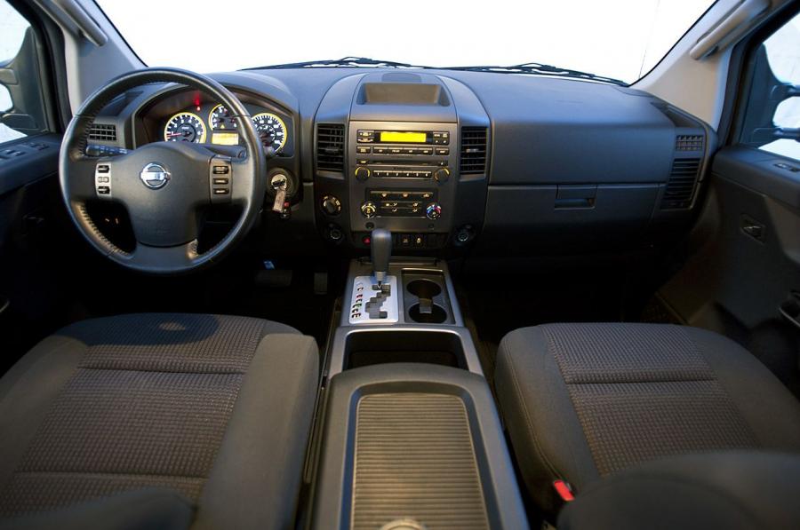 Nissan Titan 2012 года  (фото 14 из 26)
